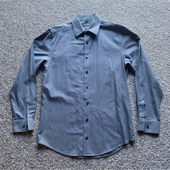 Kennth Cole’s Button-Up Shirt, Slim Fit Sz. Medium - Picture 1 of 4